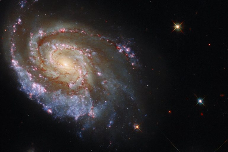 Hubble сфотографував галактику, яка схожа на космічний феєрверк