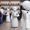 В Токио открыли кафе, в котором весь персонал состоит из роботов