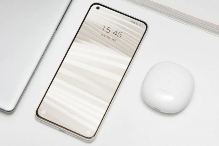 Realme представила экологичный смартфон с «бумажным» корпусом