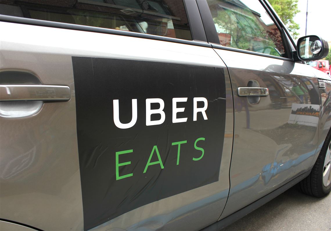 Наступного року Uber почне тестувати доставку їжі на безпілотних автомобілях