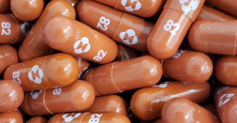 Фармкомпания Merck заявила об эффективности своих COVID-таблеток против «Омикрона»