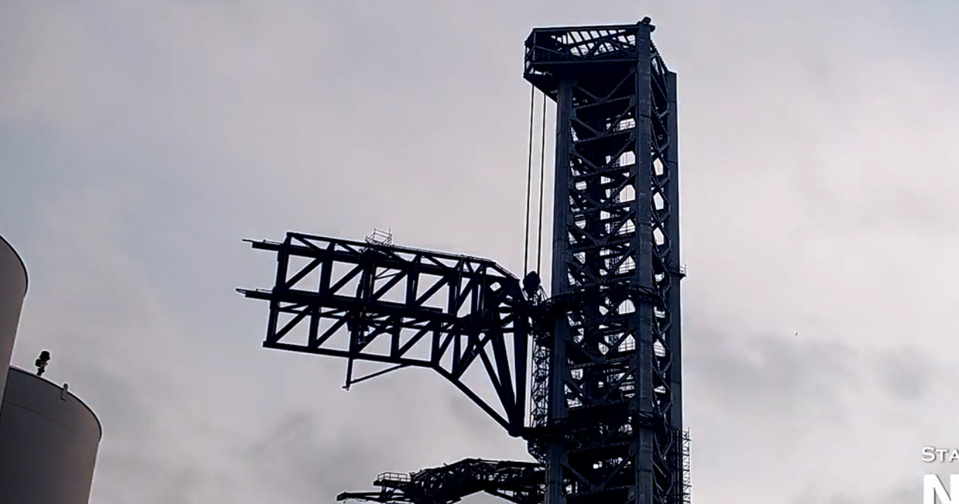 Илон Маск показал 140-метровую башню «Мехазилла» для возвращения ступеней ракеты Super Heavy