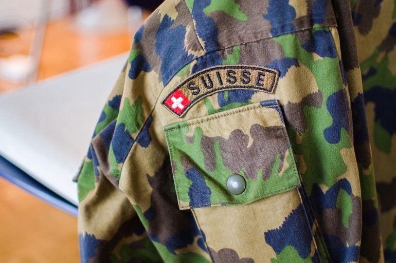 Власти Швейцарии запретили своим военным пользоваться иностранными мессенджерами