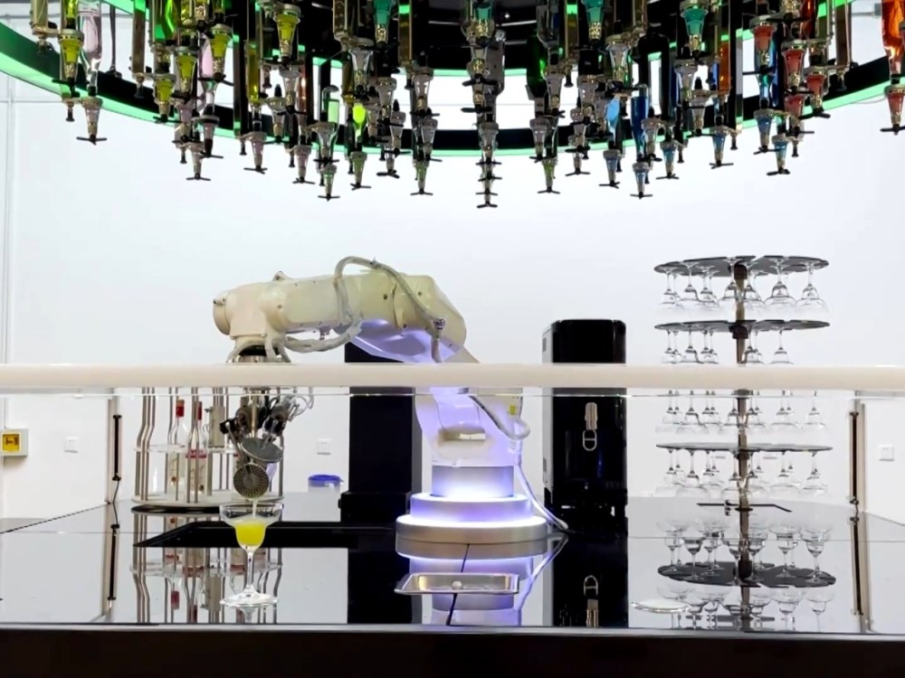 На Олимпийских играх в Пекине коктейли будет делать робот-бармен