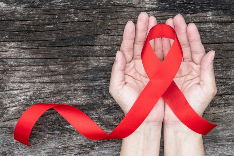 Американські лікарі повідомили про перше вилікування жінки від ВІЛ