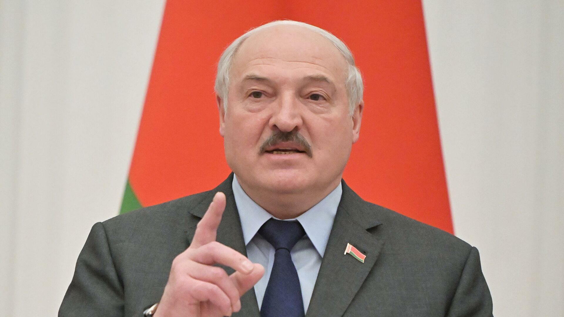Лукашенко допустил вероятность блокировки сервиса YouTube и зарубежных соцсетей