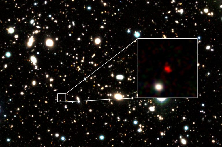 Астрономы открыли самую далекую галактику во Вселенной