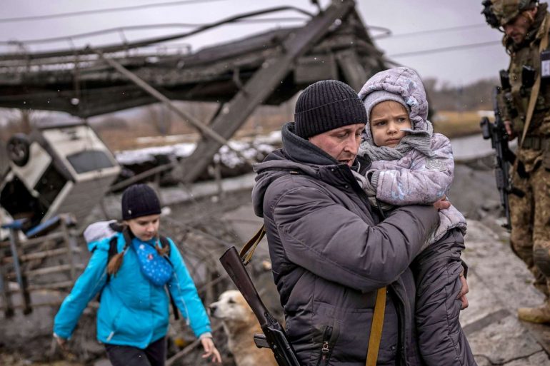 Украинская полиция запустила чат-бот для поиска потерянных детей