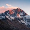 Китайские ученые установят самую высокую метеорологическую станцию на вершине Эвереста