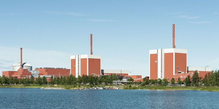 Финская компания разорвала контракт с Росатомом на строительство АЭС