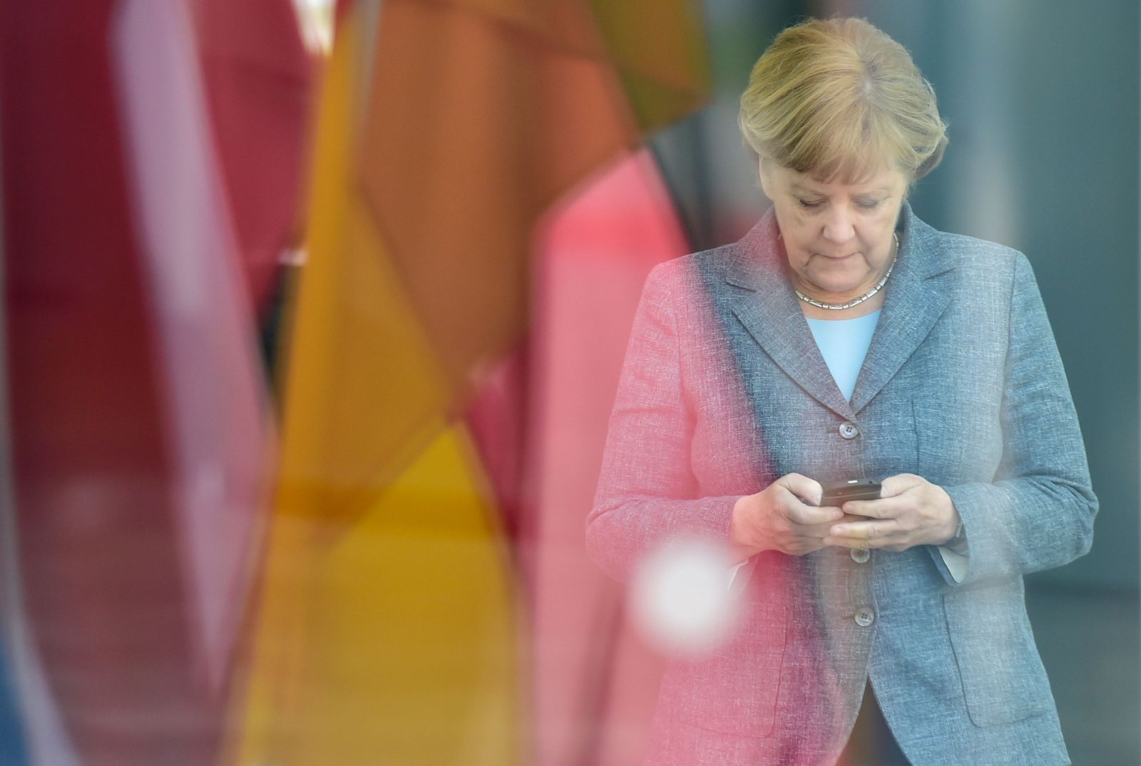 Хакери хотіли взламати главу Європейського центробанку: видавали себе за Меркель