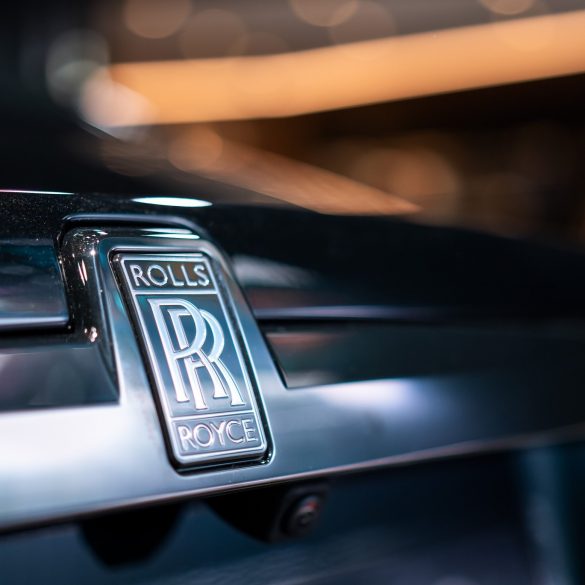 Автокомпанія Rolls-Royce передасть кошти на відновлення амбулаторії у Сумській області