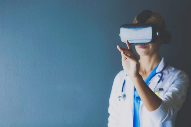 В ОАЕ відкриють першу у світі віртуальну клініку у метавсесвіті