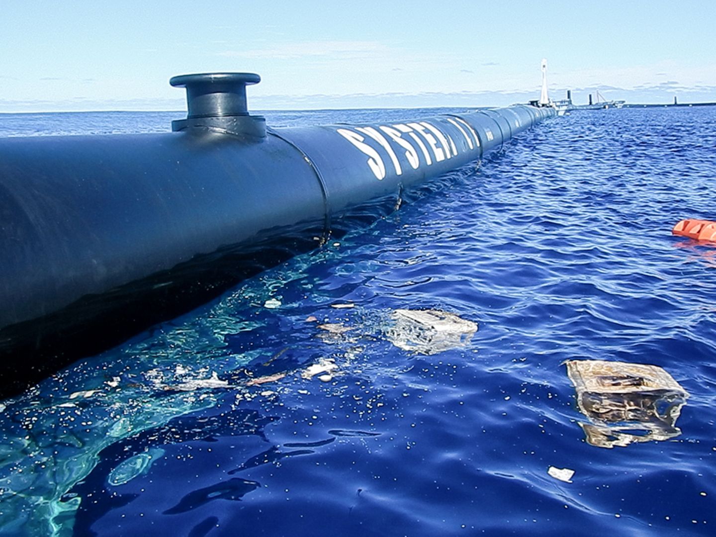 Проект The ​​Ocean Cleanup выловил из океана 100 000 кг пластика