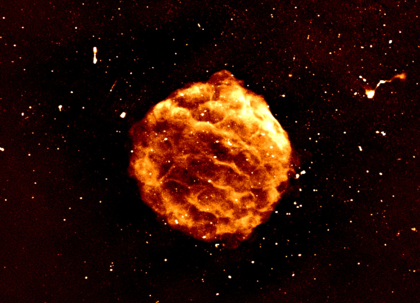 Вчені опублікували приголомшливий знімок наднової зірки, що вибухнула (фото)