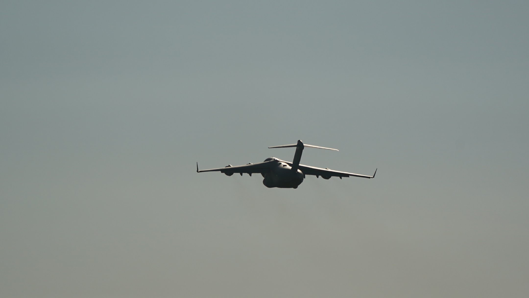 За останнім польотом королеви Єлизавети II стежила рекордна кількість людей в історії Flightradar24