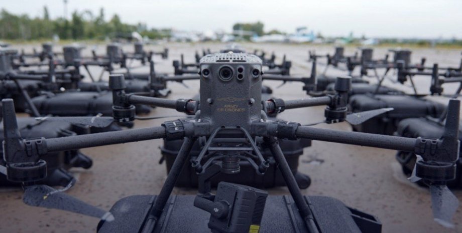 В рамках «Армії дронів» ЗСУ передали три дрони з тепловізорами