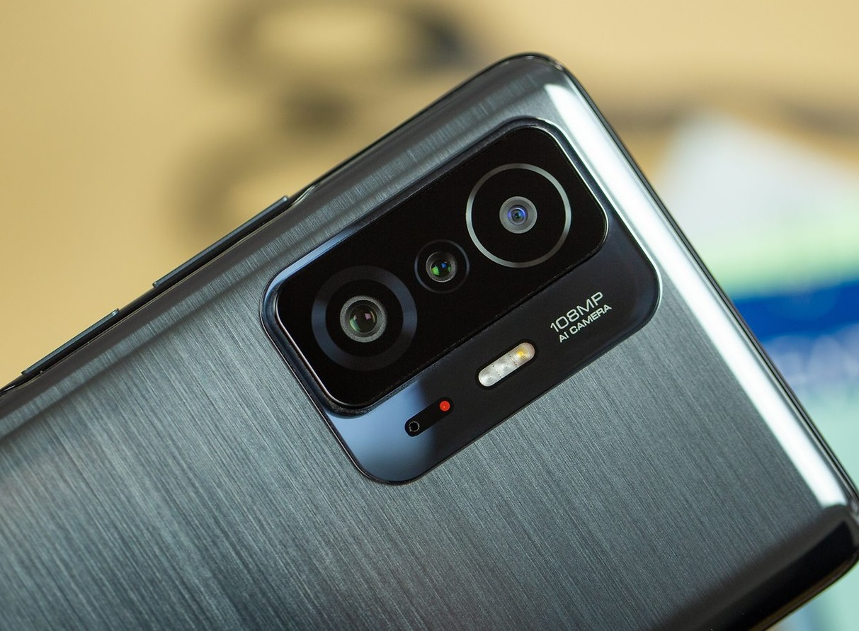Xiaomi випустить смартфон з 200-мегапіксельною камерою