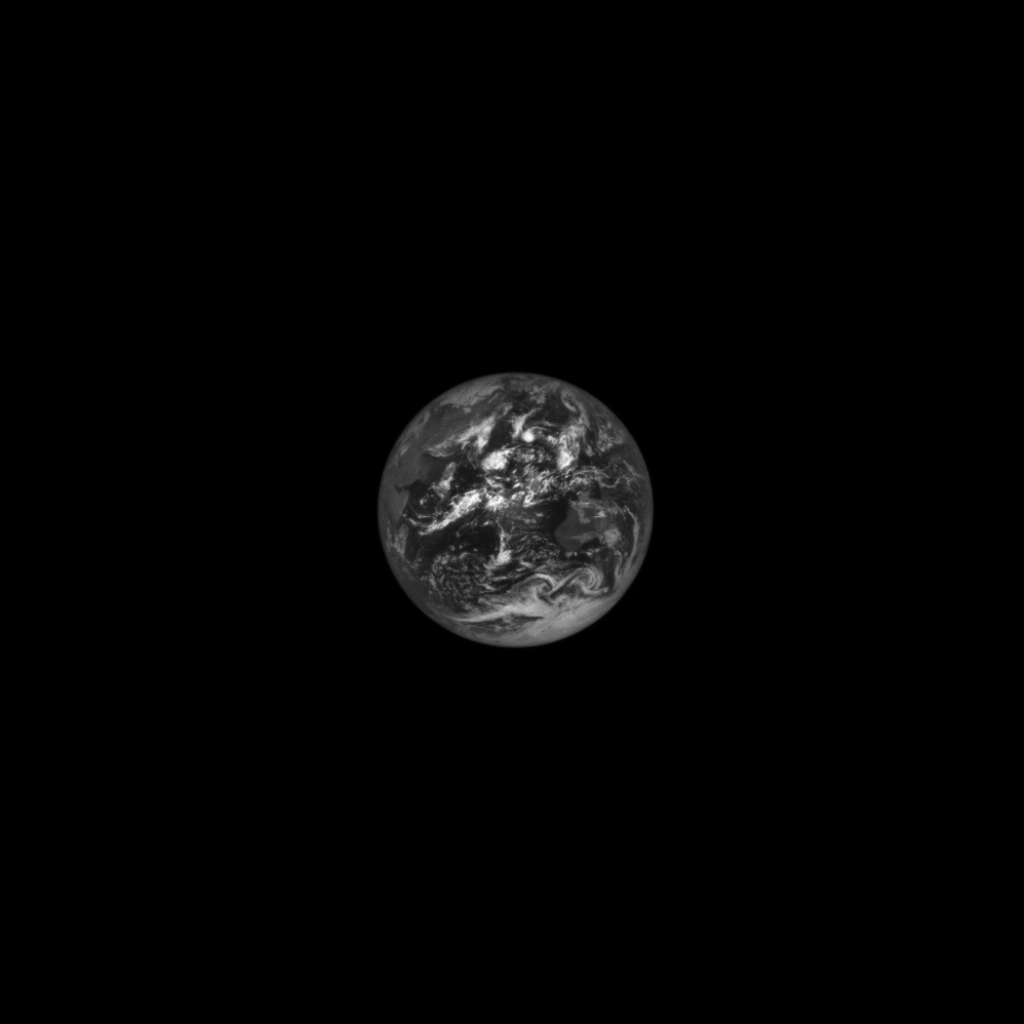NASA показала чарівні фото Землі та Місяця в об'єктиві камери зонда Lucy
