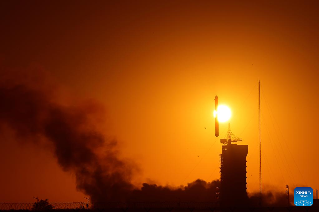 Китай начинает исследования Солнца: запустили космическую обсерваторию