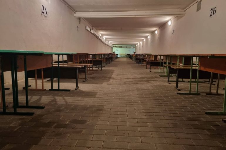 В Украине уже 2,5 тысяч школьных укрытий оснащены интернетом
