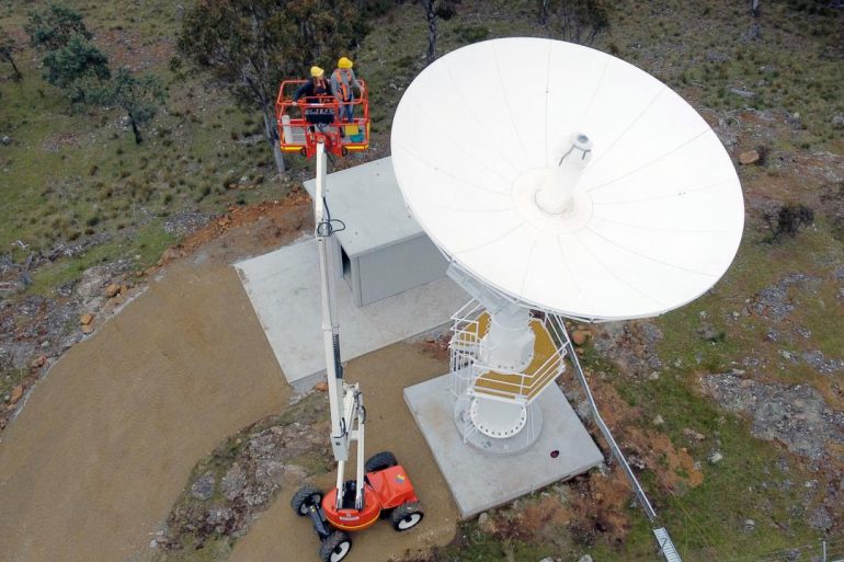 У Австралії побудували антену для відстеження космічних кораблів та супутників