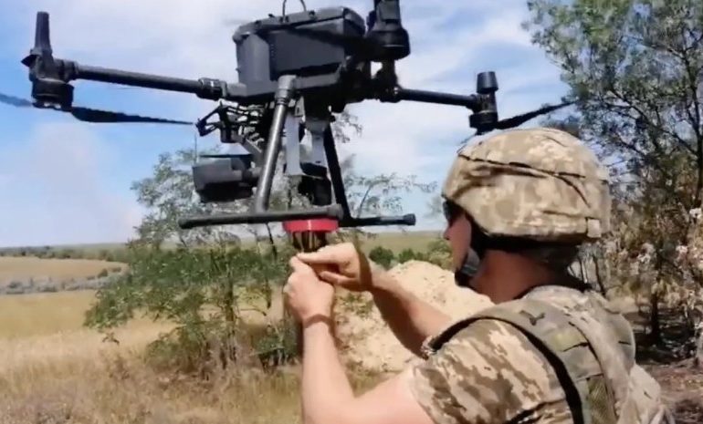 Украина первой в мире создаст ударные роты БПЛА, - Минобороны