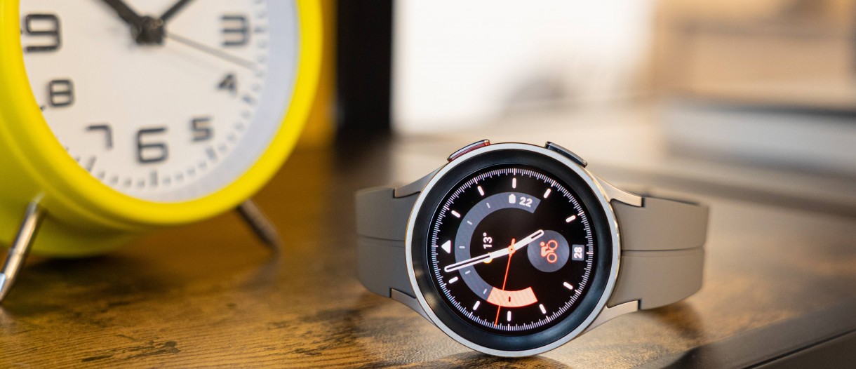 Samsung запатентував розумний годинник з проектором