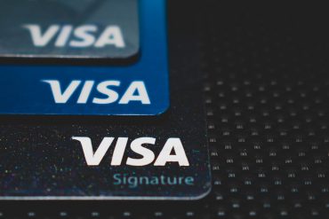 Як Visa допомогла Україні встояти на початку повномасштабної війни: хмарні рішення, підтримка бізнесу та прихід PayPal