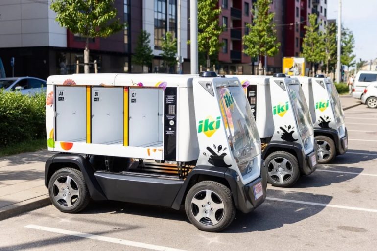 В Литве запустили сервис доставки с помощью беспилотных автомобилей