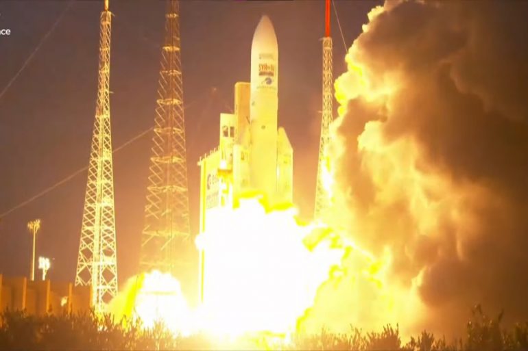 Мощнейшая европейская ракета Ariane 5 совершила свою последнюю космическую миссию