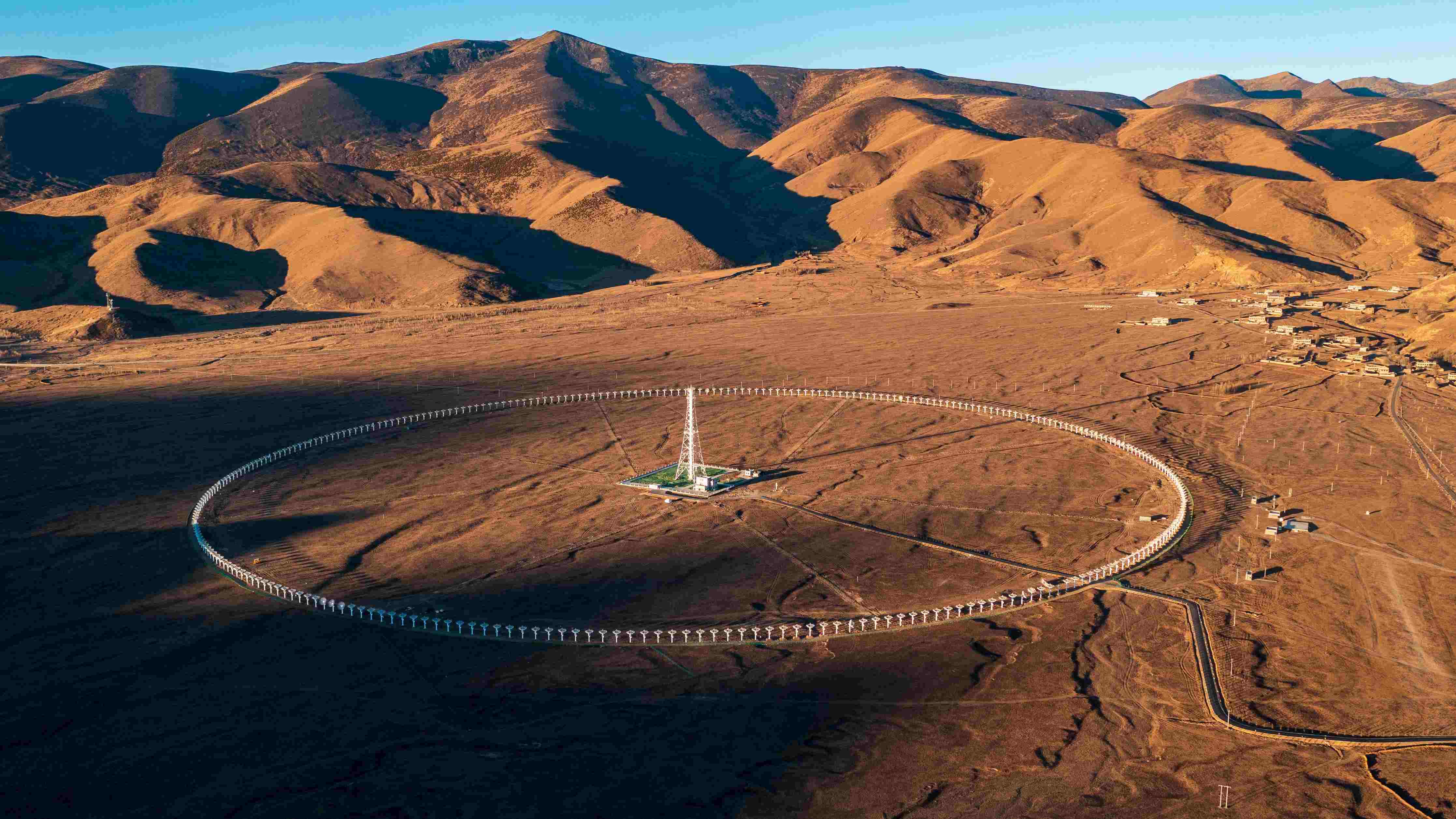 В Китае начал работу крупнейший в мире телескоп по исследованию Солнца