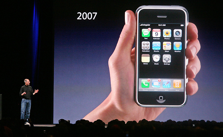 iPhone 2007 года продали на аукционе за рекордные $190 тысяч