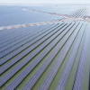 У Китаї запустили найбільшу у світі сонячну електростанцію