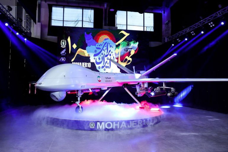 Іран представив ударно-розвідувальний безпілотник, здатний літати добу
