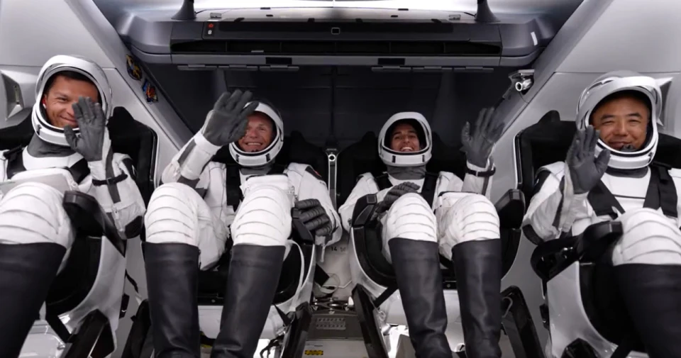 Космічний корабель SpaceX Crew-7 Dragon пристикувався до МКС