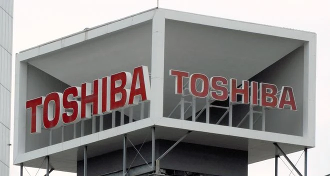 Toshiba продала почти 80% своих акций за $14 млрд