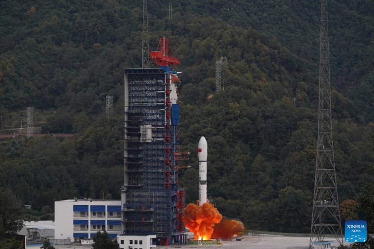 Китай вивів на орбіту експериментальний аппарат, щоб протестувати супутниковий інтернет