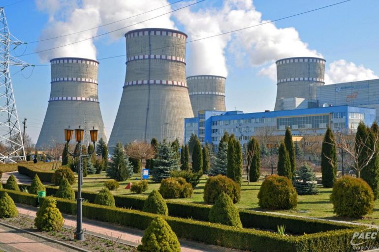 Всі дев'ять блоків українських АЕС підключені до енергосистеми, - «Енергоатом»