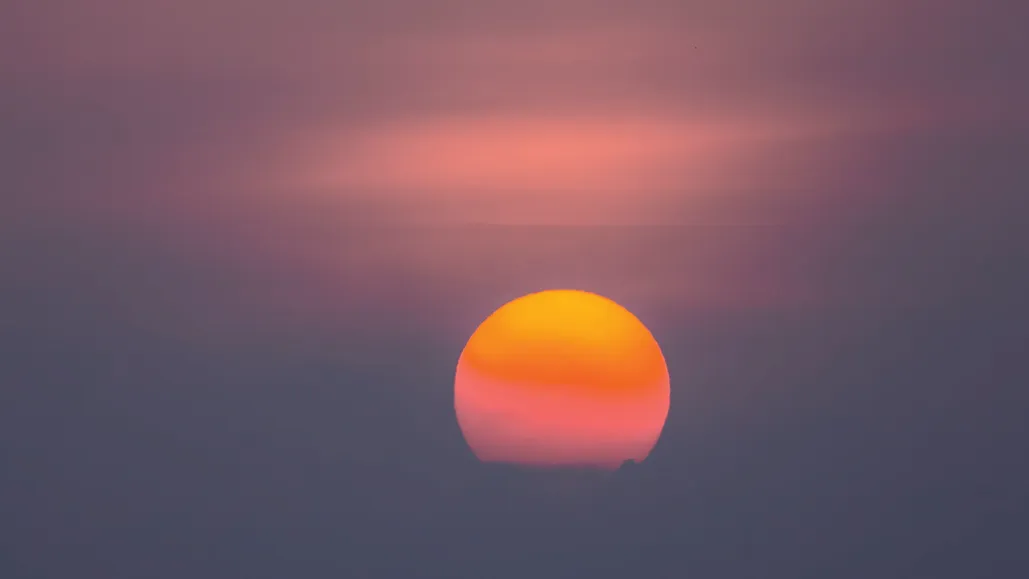 Вчені побачили на Сонці полярне сяйво