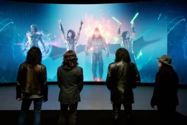 Легендарний рок-гурт KISS буде давати концерти у вигляді "віртуальних аватарів"