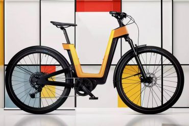 Китайська компанія випустить електровелосипед з ChatGPT, що розмовляє