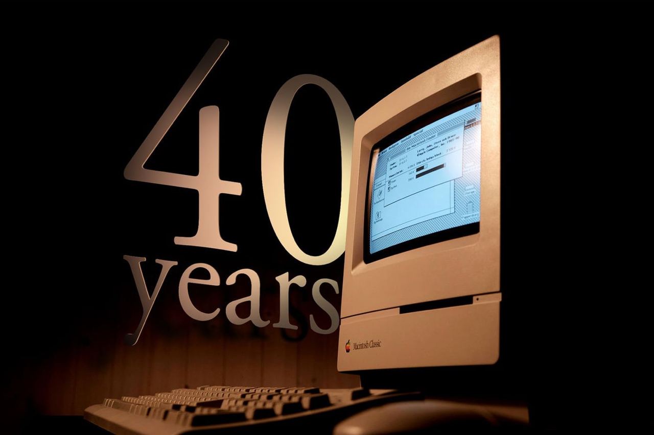 На честь 40-річчя випуску першого Apple Macintosh запустили сайт з фотографіями та відео всіх пристроїв лінійки