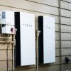 Медичним закладам у 20 областях України передадуть 300 систем зберігання електроенергії Tesla