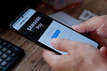 Система Samsung Pay припинить підтримку російських карток "Мір"
