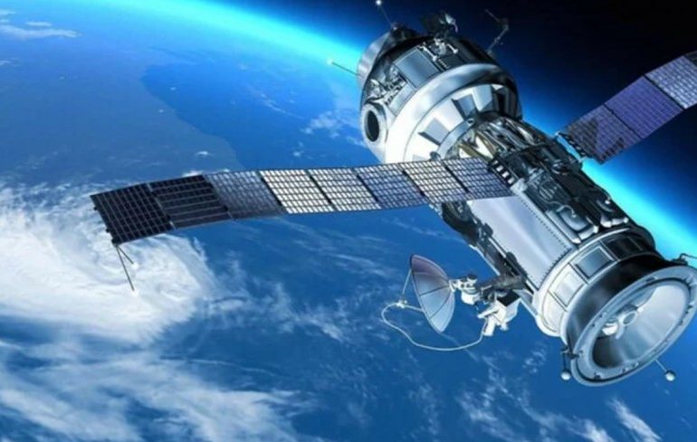 Сьогодні Туреччина запустить в космос свій перший супутник зв'язку