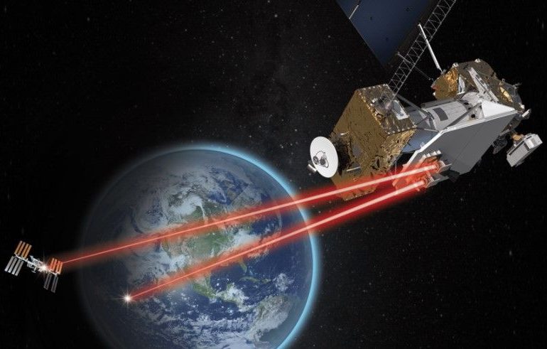 NASA успішно протестувало лазерну передачу відео у форматі 4K з літака на МКС і назад